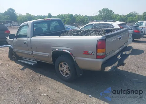 2000 Chevrolet Silverado 1500 Ls z USA, uszkodzony, nr VIN 1GCEK14T4YE213610